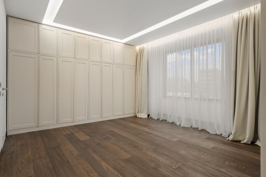 Apartament cu 4 camere decomandat în Arcul de Triumf