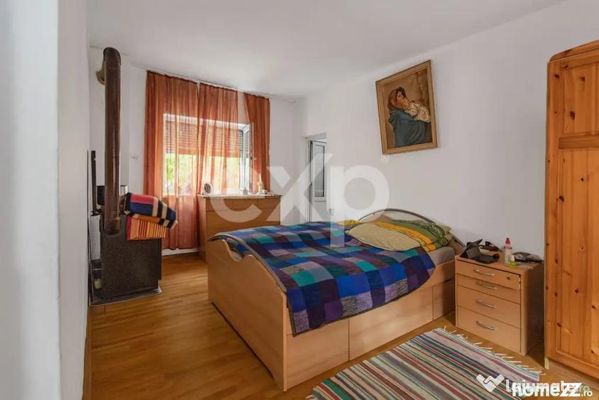 Casă cu 5 camere cu Teren 1866 Mp în Central