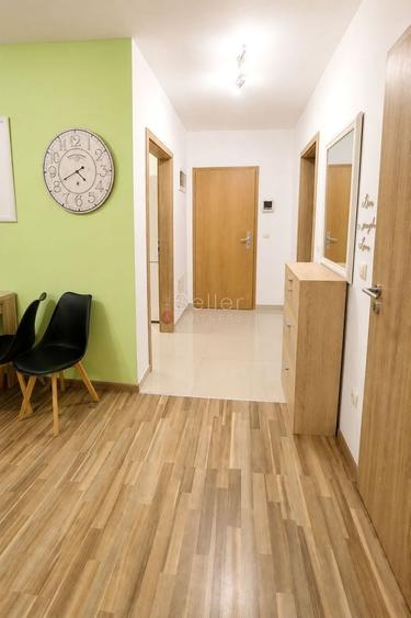 Apartament cu 2 camere decomandat, mobilat în Tractorul