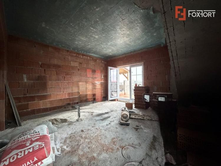 Duplex cu 3 camere cu Teren 350 Mp în Sânandrei