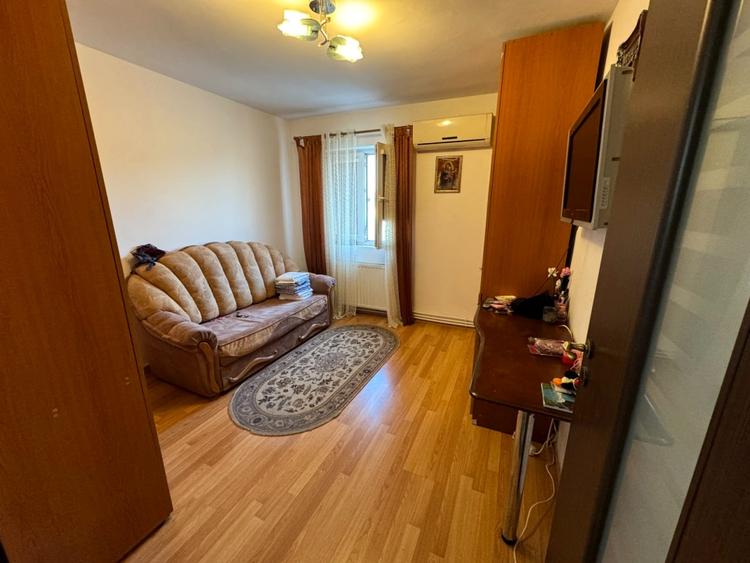 Apartament cu 2 camere decomandat, mobilat în Blaj