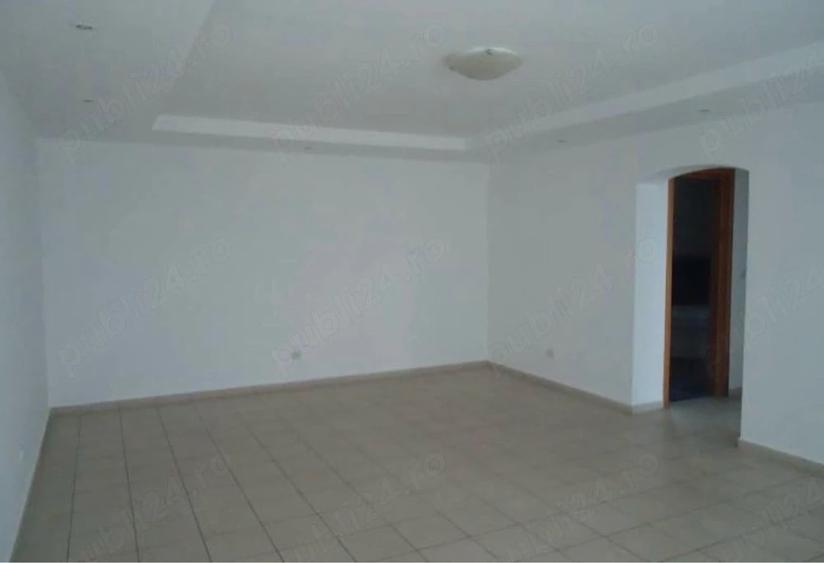 Casă cu 2 camere cu Teren 220 Mp în Mihai Bravu