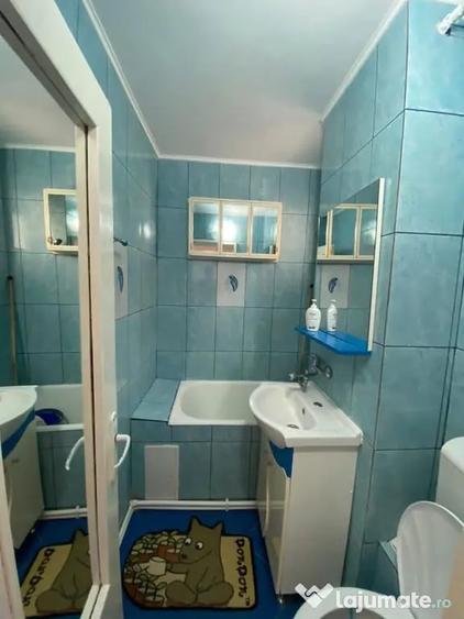 Apartament cu 2 camere semidecomandat în Micro 38