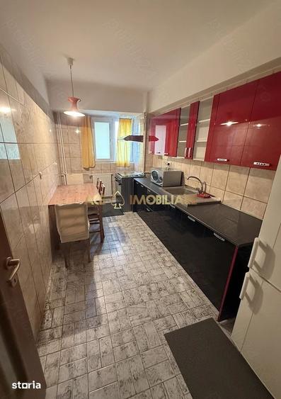 Apartament cu 4 camere, mobilat în Vatra Luminoasă