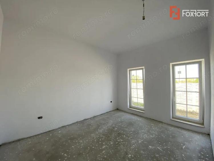 Casă cu 3 camere cu Teren 350 Mp în Remetea Mare