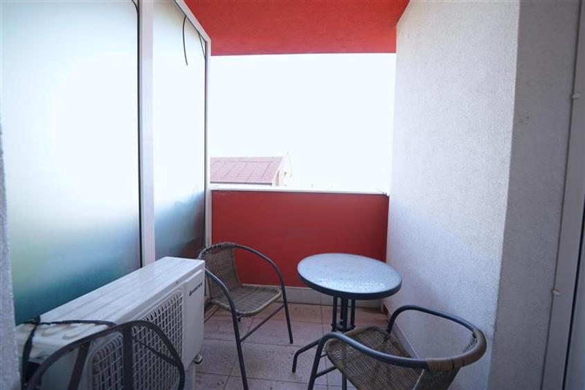 Apartament cu 2 camere semidecomandat în Iosia