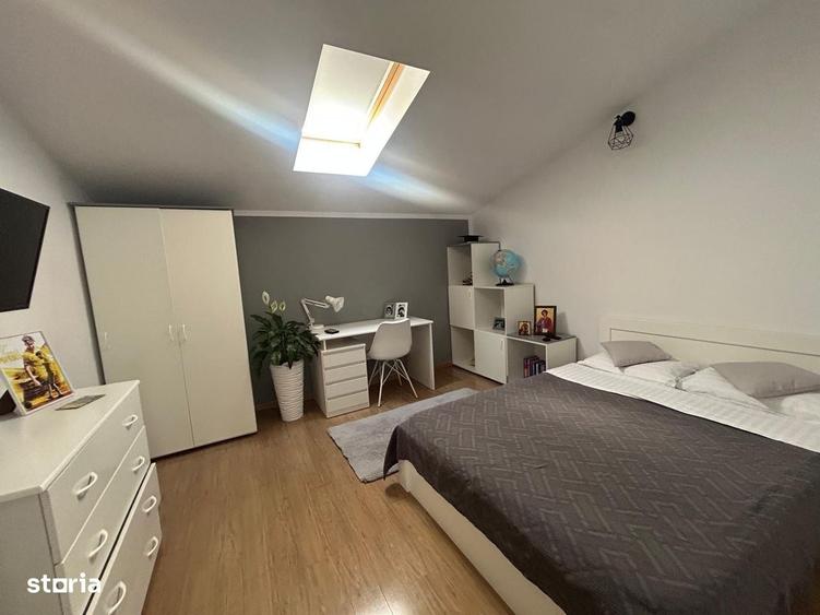 Casă cu 4 camere în Central