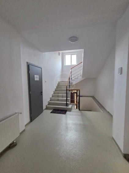 Casă cu 9 camere cu Teren 800 Mp în Central