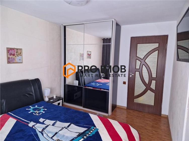 Apartament cu 2 camere decomandat, mobilat în Micro 14