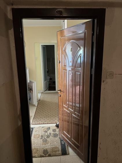 Apartament cu 2 camere decomandat, mobilat în C5