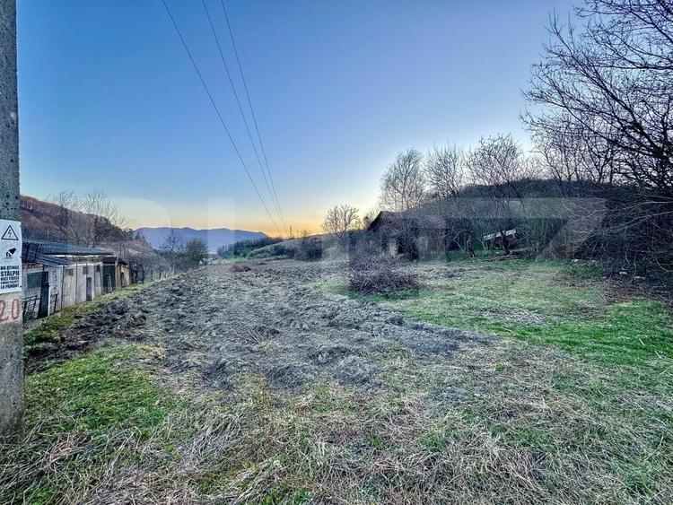Teren Construcții intravilan de 4600 mp, în Nord-Est