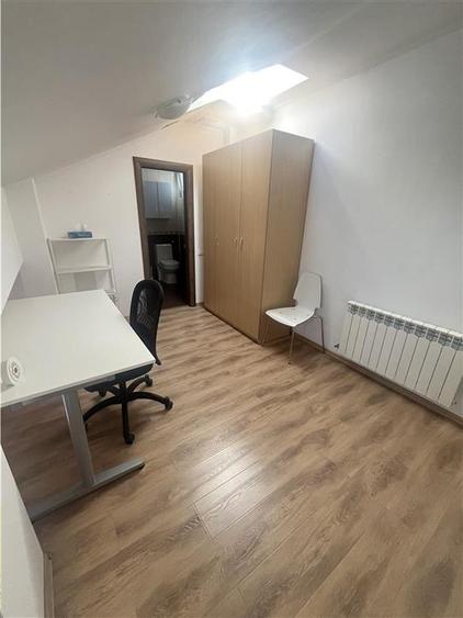 Apartament cu 4 camere decomandat, mobilat în Fundeni