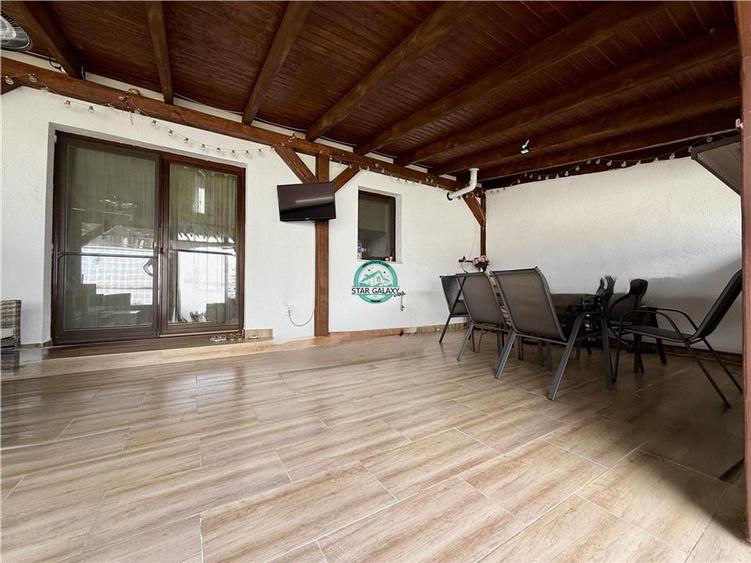 Duplex cu 4 camere cu Canalizare în 1 Decembrie 1918