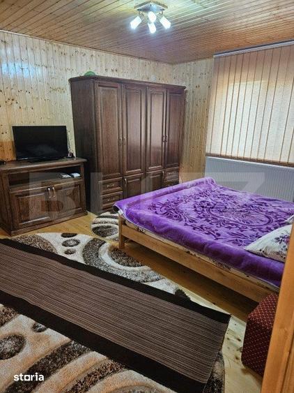 Casă cu 5 camere cu Teren 500 Mp în Vadu Moților