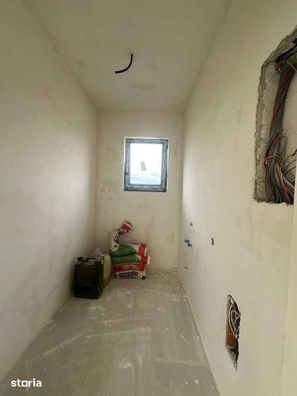 Casă cu 4 camere decomandat cu Teren 525 Mp în Central