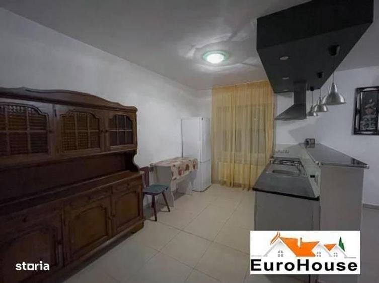 Casă cu 4 camere în Cetate