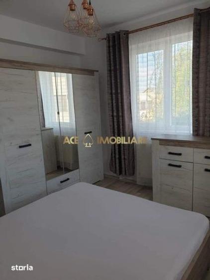 Casă cu 4 camere cu Teren 100 Mp în Central