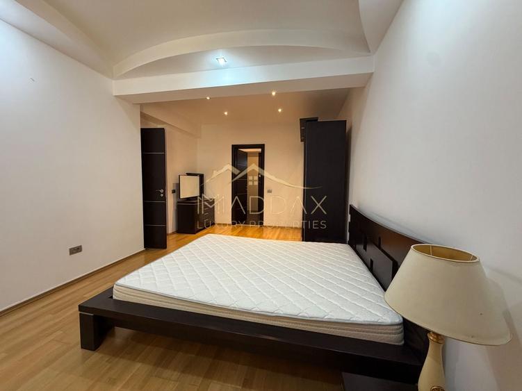 Apartament cu 3 camere decomandat, mobilat în Herăstrău