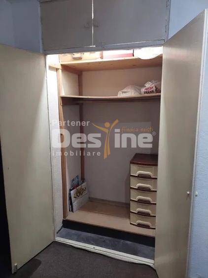 Apartament cu 3 camere decomandat, mobilat în Rahova