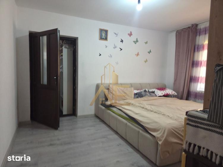 Casă cu 4 camere cu Teren 400 Mp în Ion Neculce
