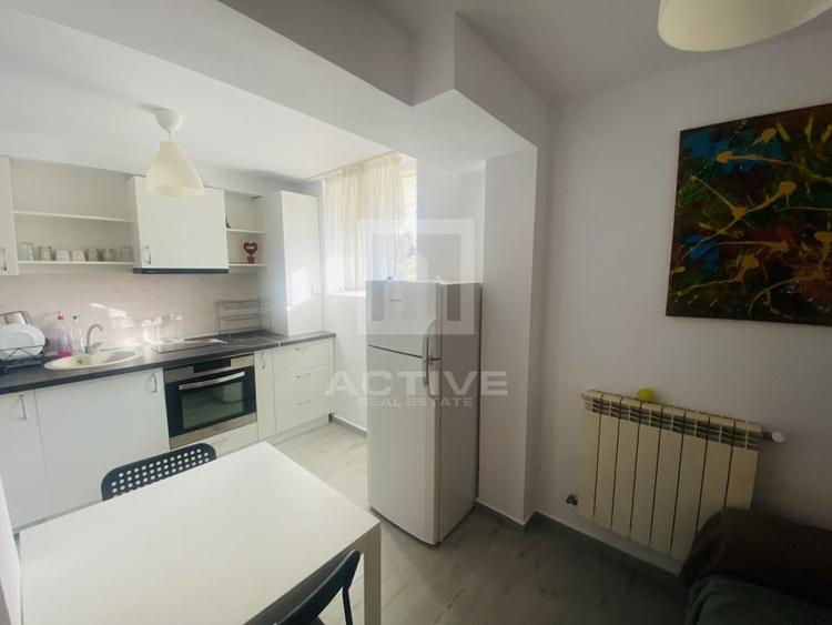 Apartament cu 2 camere semidecomandat, mobilat în Câmpului