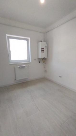 Apartament cu 3 camere decomandat în Păcurari