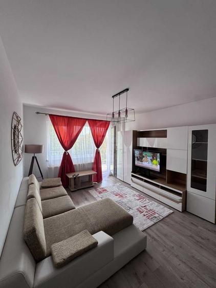 Apartament cu 2 camere semidecomandat în Dâmbul Rotund
