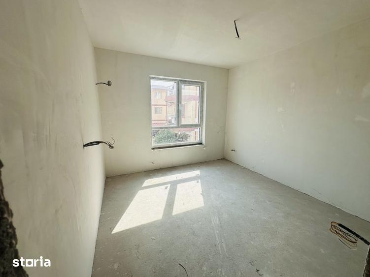 Casă cu 5 camere cu Teren 140 Mp în Chiajna