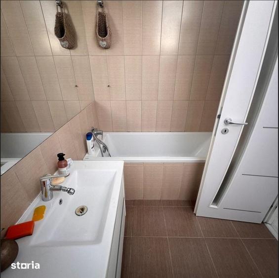 Apartament cu 4 camere în Păcurari