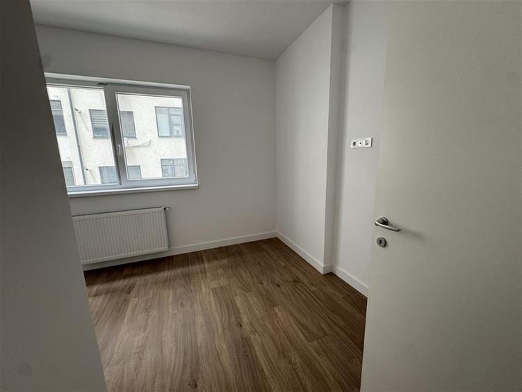 Apartament cu 2 camere decomandat în Drumul Taberei