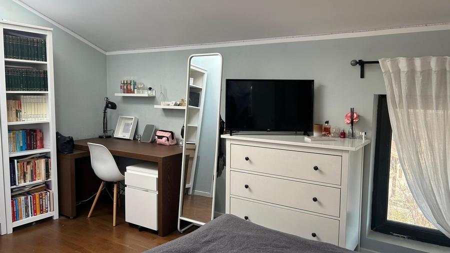 Apartament cu 4 camere semidecomandat în Basarab