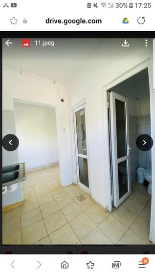 Spațiu comercial, de 300 mp, în Uricani