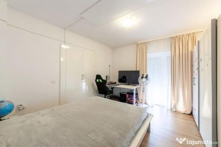 Casă cu 5 camere cu Teren 1255 Mp în Ștefănești