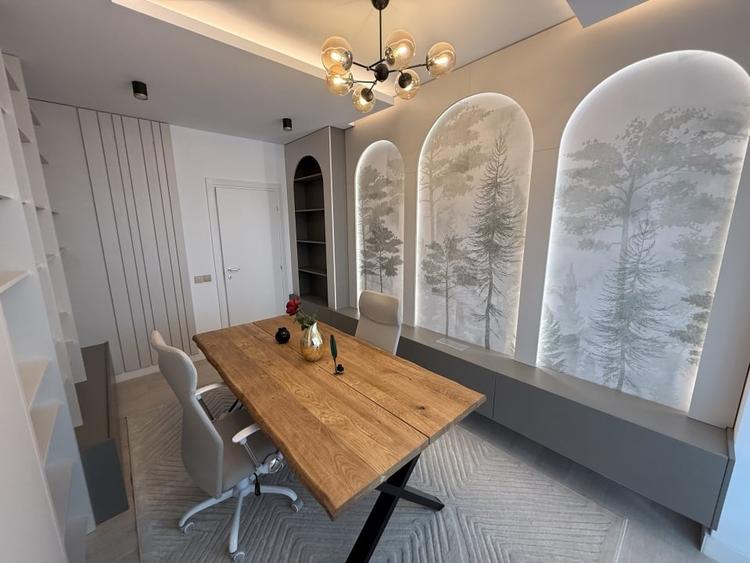 Apartament cu 3 camere decomandat, mobilat în Nicolina