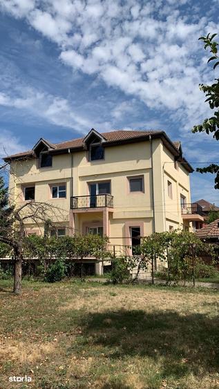 Casă cu Teren 1580 Mp în Glina