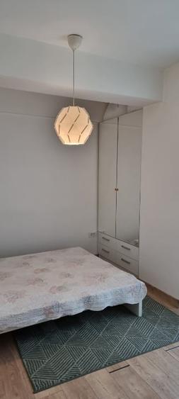 Apartament cu 2 camere semidecomandat, mobilat în Nicolina