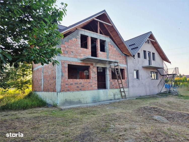 Casă cu 5 camere cu Teren 350 Mp în Ciurea
