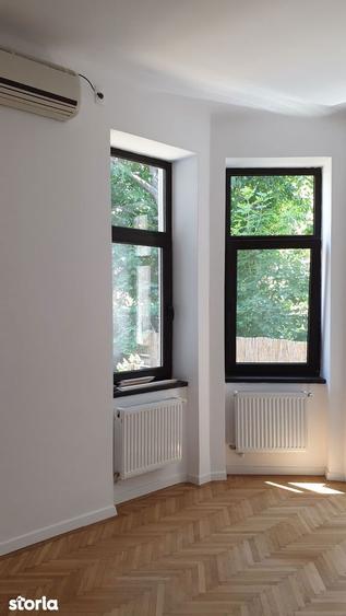Casă cu 6 camere cu Teren 300 Mp în Dorobanți