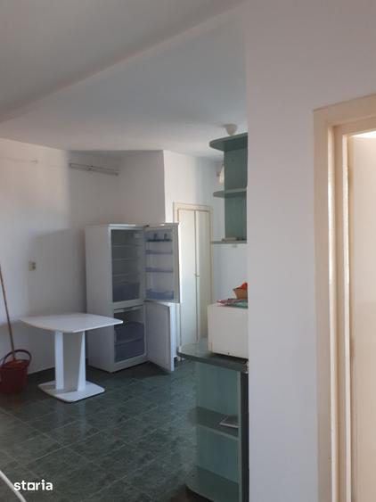 Apartament cu 3 camere decomandat în Tipografilor