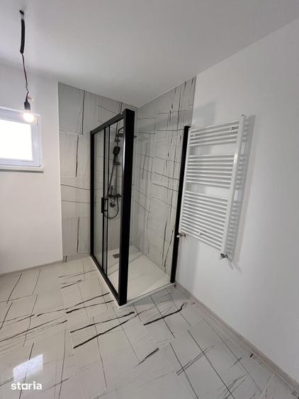 Casă cu 3 camere cu Teren 600 Mp în Lețcani