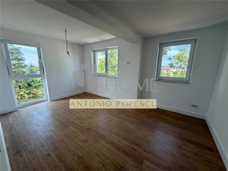 Duplex cu 5 camere cu Piscina în Păulești