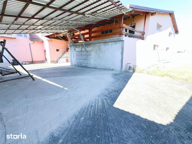 Spațiu comercial, de 300 mp, în Central