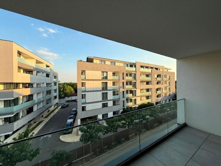 Apartament cu 3 camere semidecomandat în 23 August (Cațelul)