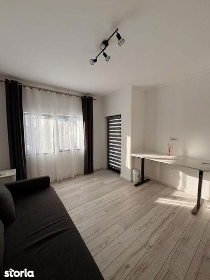Casă cu 4 camere cu Teren 450 Mp în Rediu