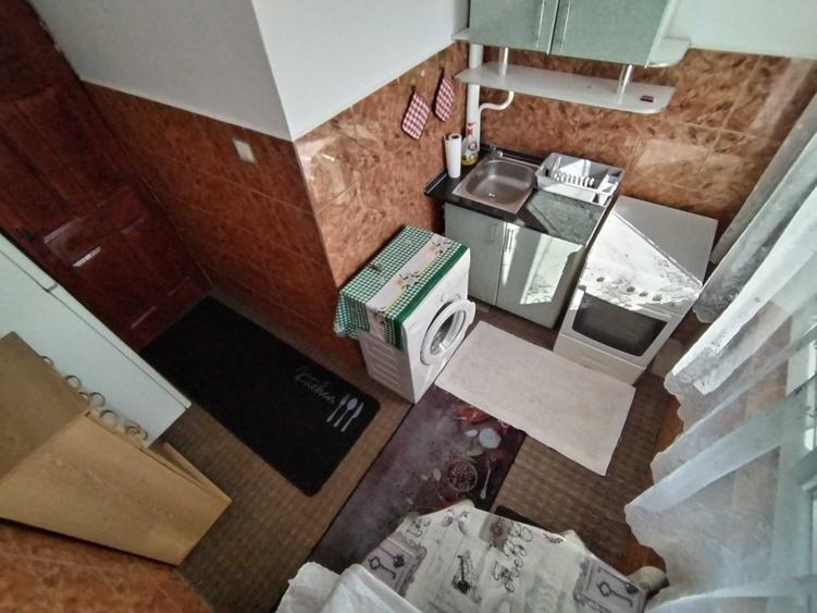 Garsonieră decomandată în Central