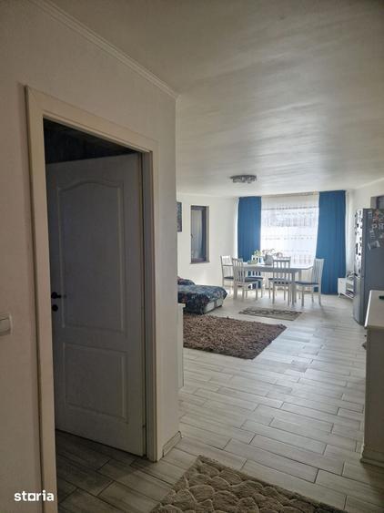 Casă cu 4 camere cu Teren 870 Mp în Mărăcineni