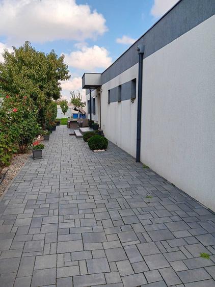 Casă cu 2 camere în Rogerius