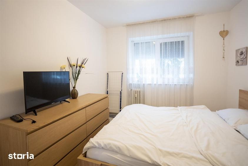 Apartament cu 4 camere decomandat, mobilat în Decebal