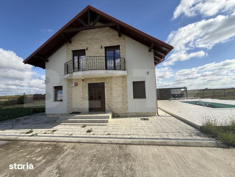 Spațiu comercial, de 100 mp, în Medieșu Aurit