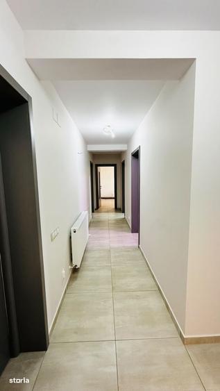 Casă cu 4 camere în Săsar